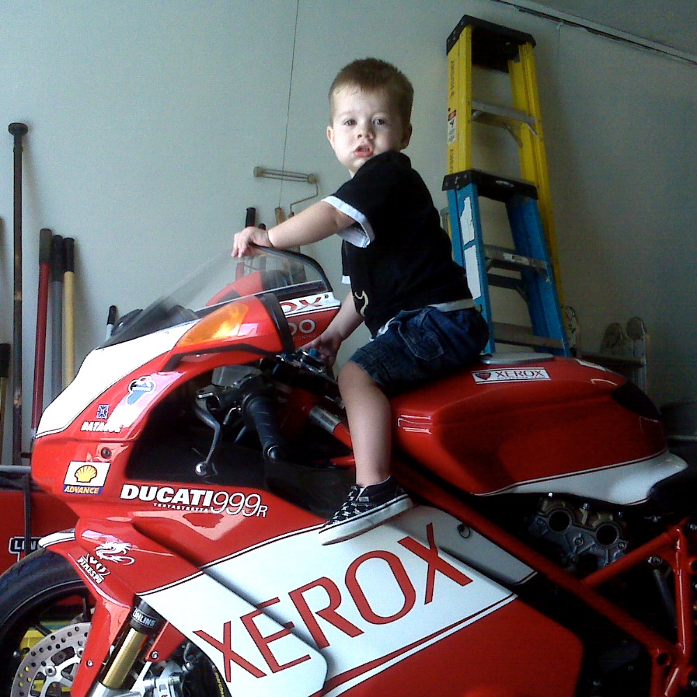 Meet your Posher, Cj